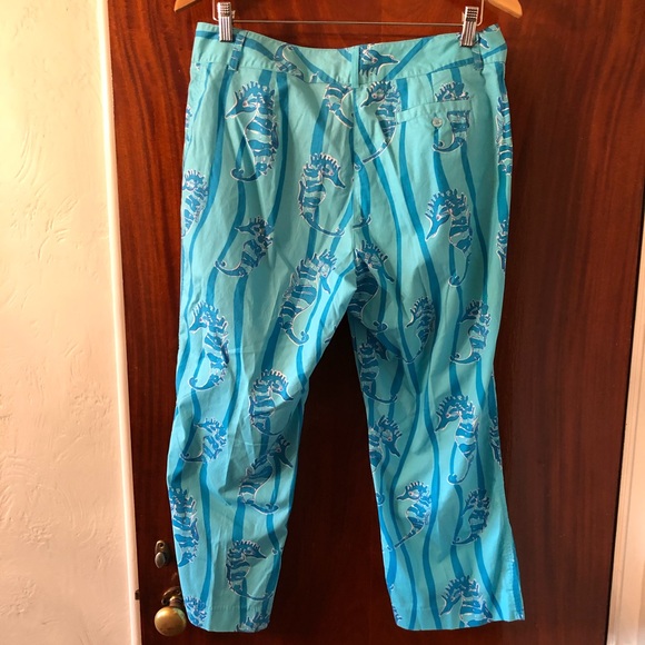 Lilly Pulitzer seahorse print Capri pants - Picture 3 of 5
